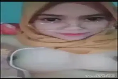 Cewe Imut Colmek