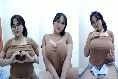 Miyoubee Live Show Goyang Sensual Desah Manja